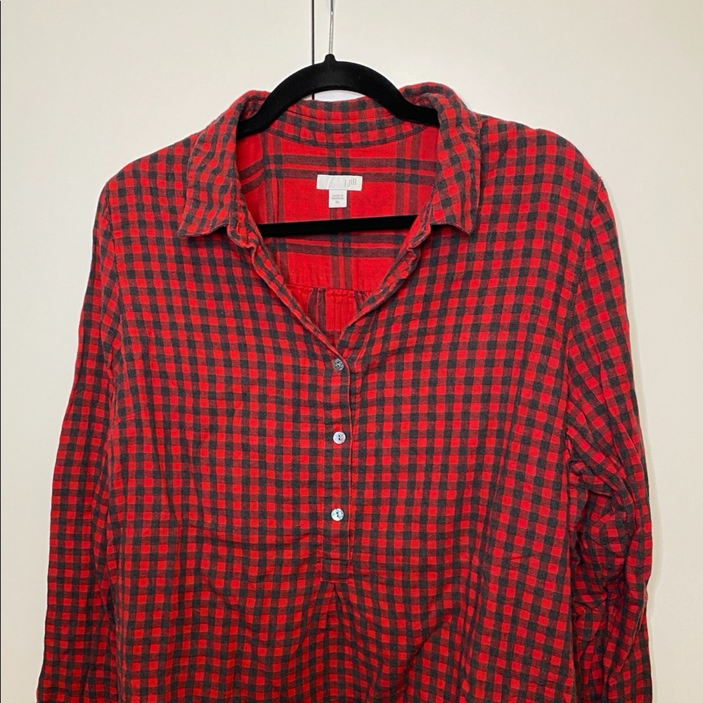 J. Jill red and white long sleeve top w/ pockets